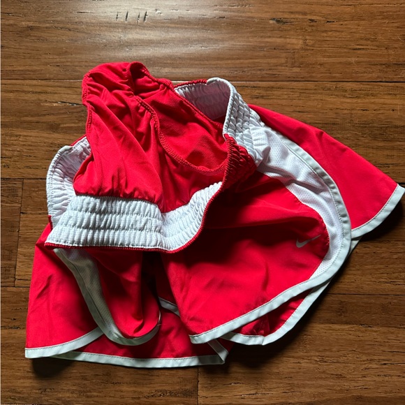 Nike shorts - Picture 3 of 4